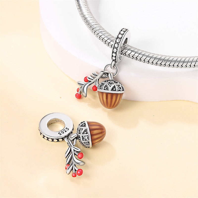 Charm pendentif noisette et baies en argent - Korell charms