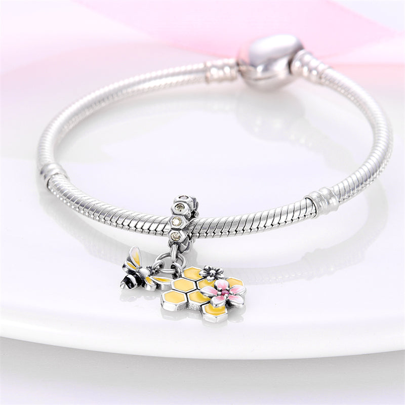 Charm pendentif abeille ruche fleurs en argent - Korell charms