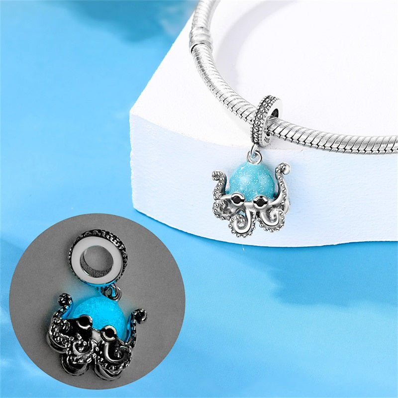 Charm pendentif pieuvre bleue en argent - lumineux - Korell charms