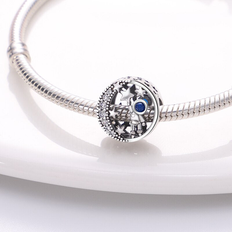 Charm rond astronaute, quartier de lune et étoiles en argent - Korell charms