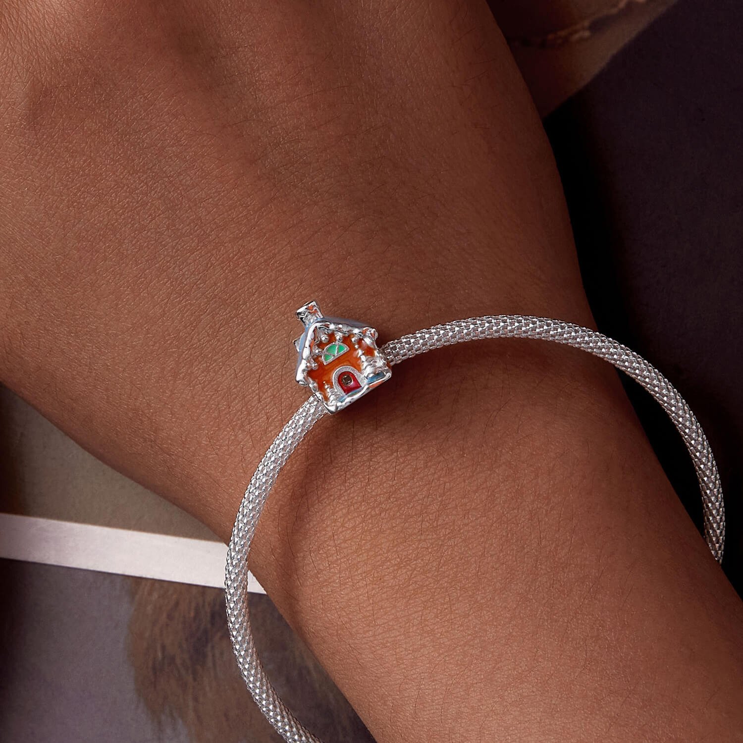 Charm Prestige chalet enneigé en argent - lumineux - Korell charms