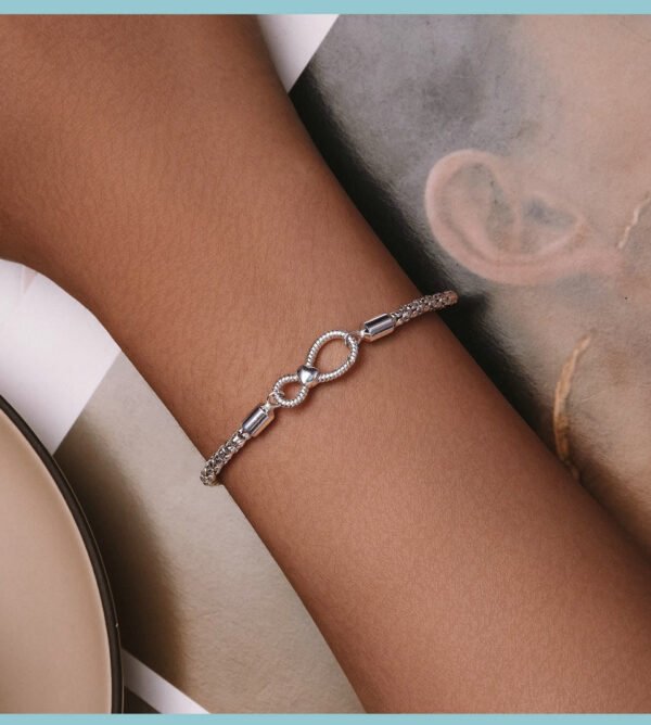 Bracelet Prestige Signe Infini en maille cloutée en argent plaqué platine - Korell charms